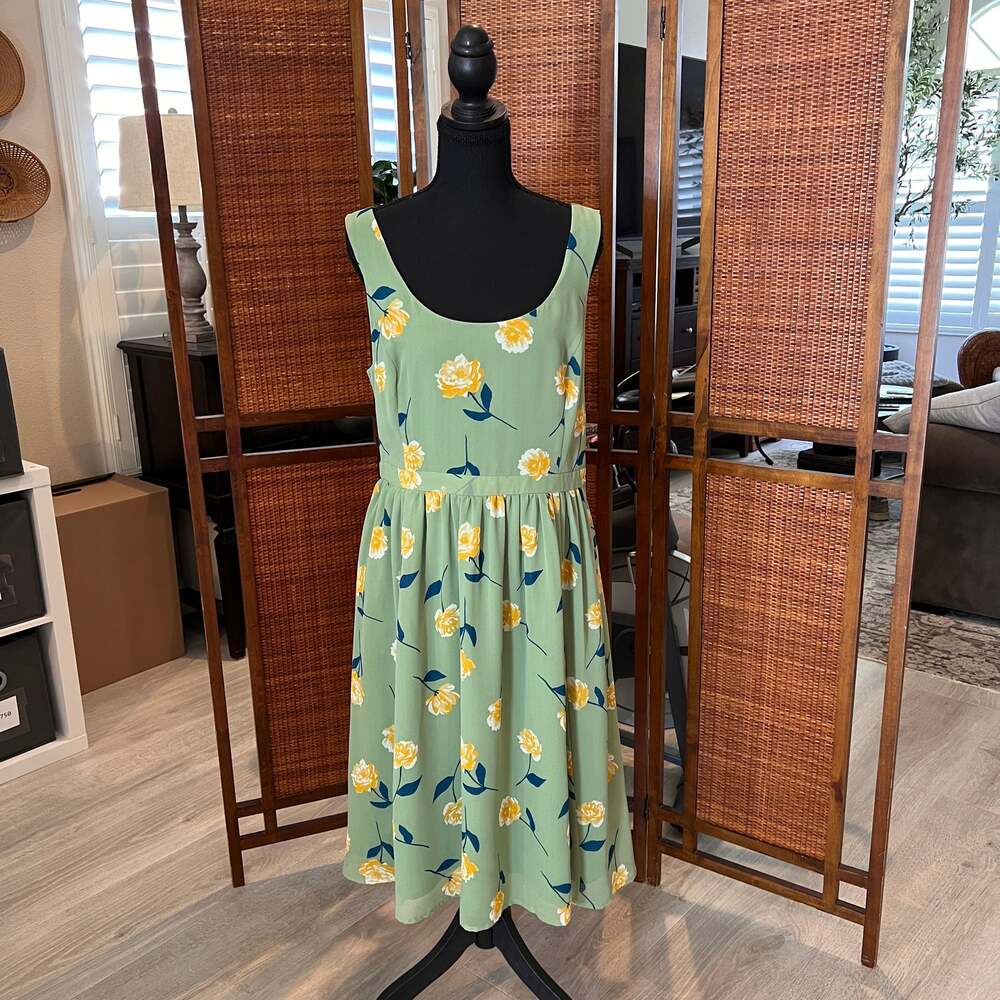 Modcloth Dress Womens Size Large Green Freeing Fit & Flare Floral Lined Pockets - Picture 14 of 15